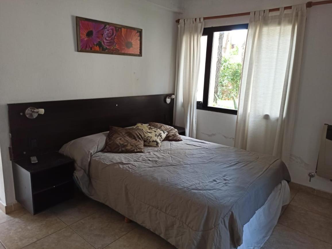 Aylen Departamentos En Pinamar Apartman Szoba fotó